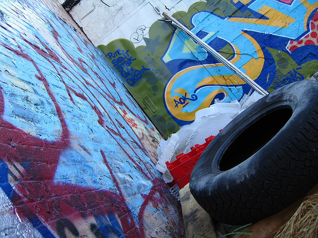 42573388_22e79648e5_z